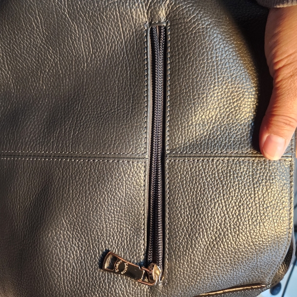 Elegance Paris Genuine Leather Tote - Picture 13 of 16